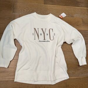 Abercrombie & Fitch NYC crewneck sweatshirt